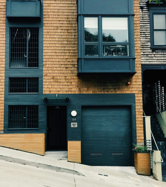 pexels-cecilia-cavazos-69814700-8373653